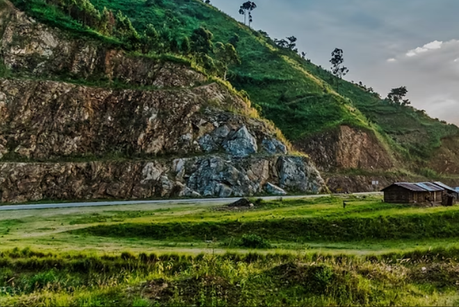 Fortpotal_MJSfarisUGANDA.COM_tOURS